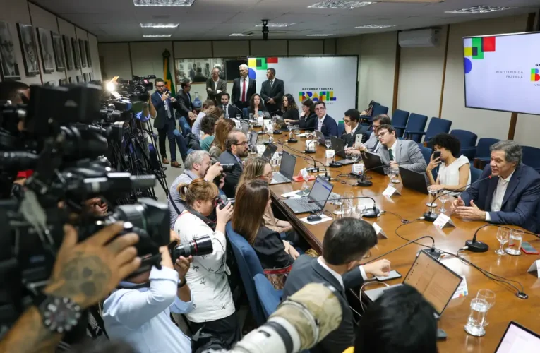 A data de 7 de abril, é dia dos Jornalistas, representantes denunciam precarização da categoria