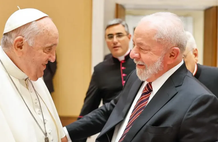 Lula decreta luto oficial de sete dias pela morte do Papa Francisco