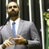 Moraes abre inquérito para investigar Eduardo Bolsonaro