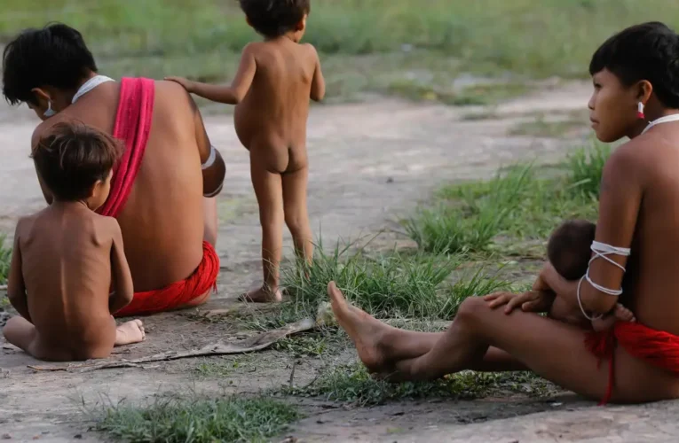Número de óbitos no território Yanomami teve redução de 21% em 2024