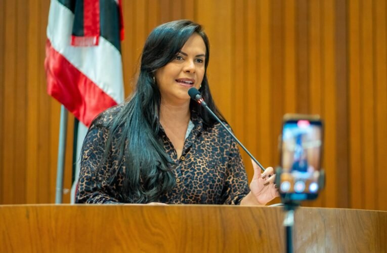 Ana do Gás destaca importância de festa que comemorou a emancipação política de Urbano Santos