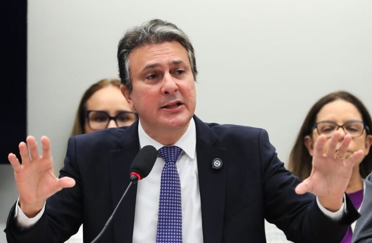 População deve cobrar Câmara sobre PEC da Blindagem, diz ministro