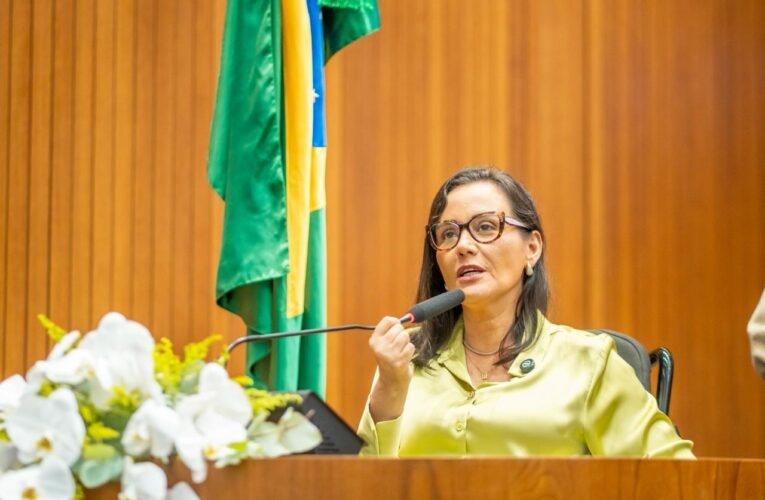 Andreia Rezende celebra investimento para construção de