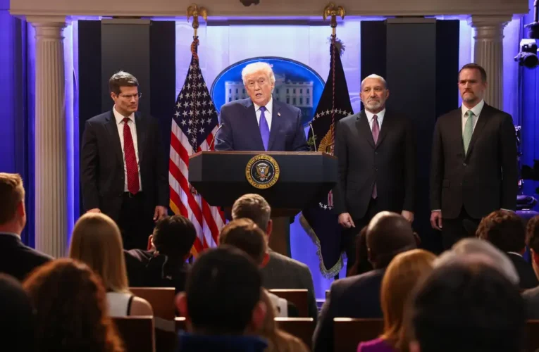 Após decisão da Suprema Corte, Trump fala em tarifa global de 10%