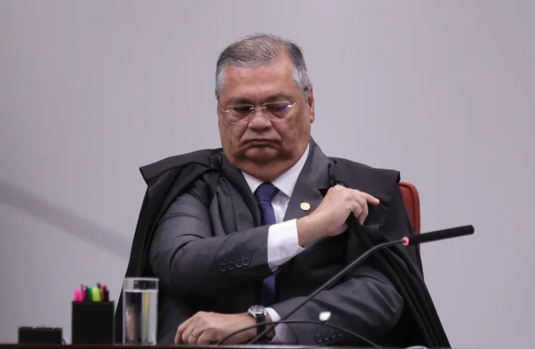 Vorcaro cita ‘Dino’ em lista de precatórios de R$ 15 bilhões; ministro nega