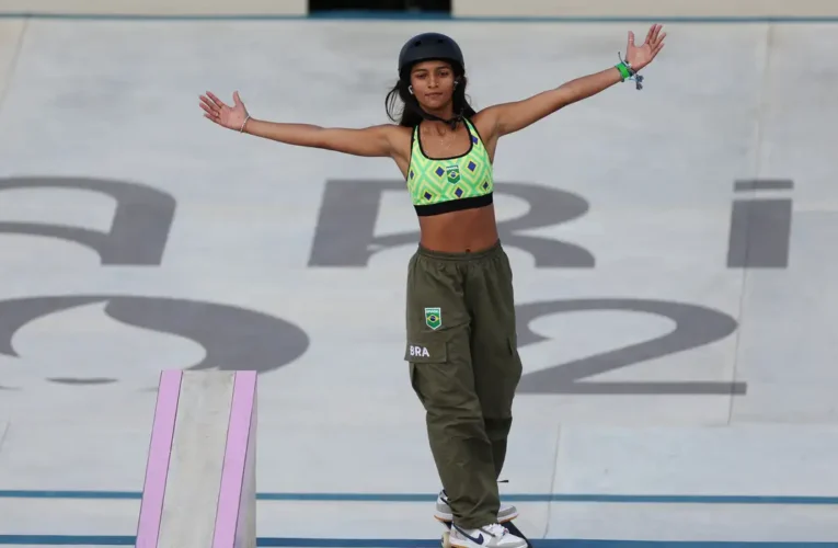 Rayssa Leal avança à final e vai lutar pelo tri no Mundial de skate