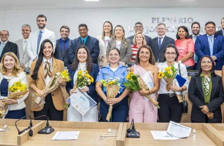 Iracema Vale recebe Título de Cidadã Timonense durante evento “Mulheres que Transformam”