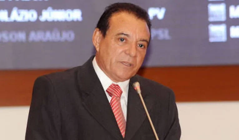 Raimundo Cutrim se apresenta à PF e passa a cumprir prisão domiciliar