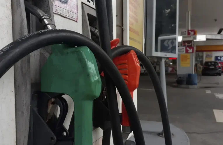Gasolina tem tributos zerados e subsídios a combustíveis são ampliados